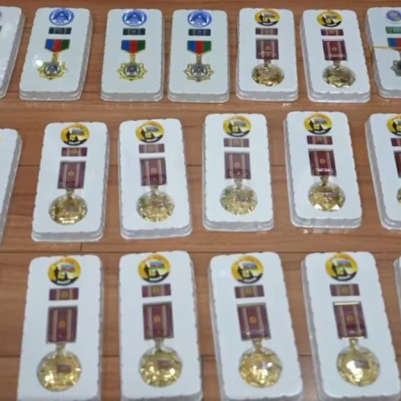 Qanunsuz medallar verməkdə günahlandırılan QHT rəhbərlərinin işi məhkəməyə göndərilib
